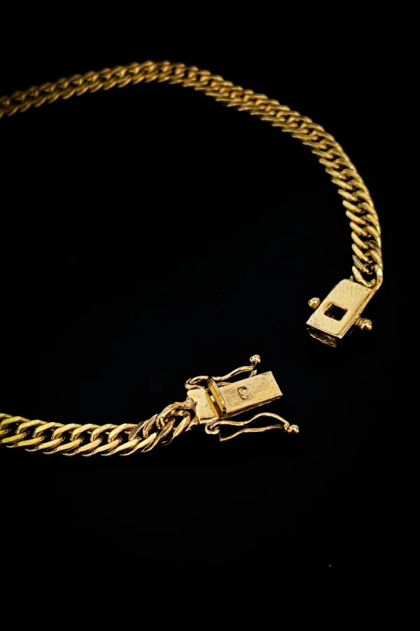 OM0010