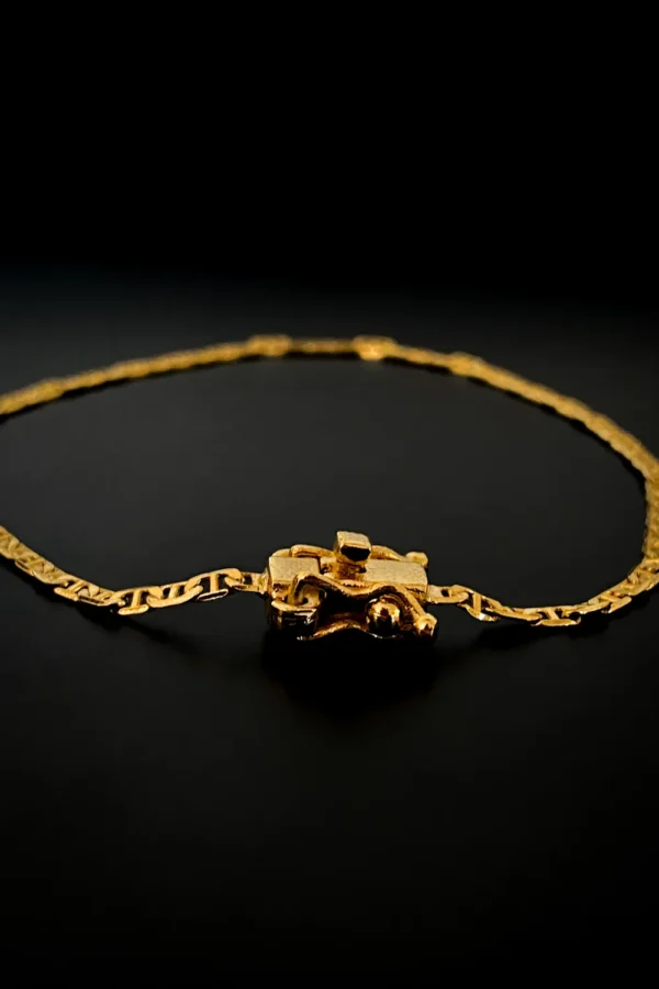 OM0018
